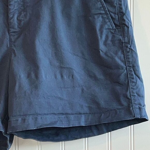 Eddie Bauer Flat Front Blue Bermuda Shorts With Side Slat Pockets Size 12 - Picture 4 of 10